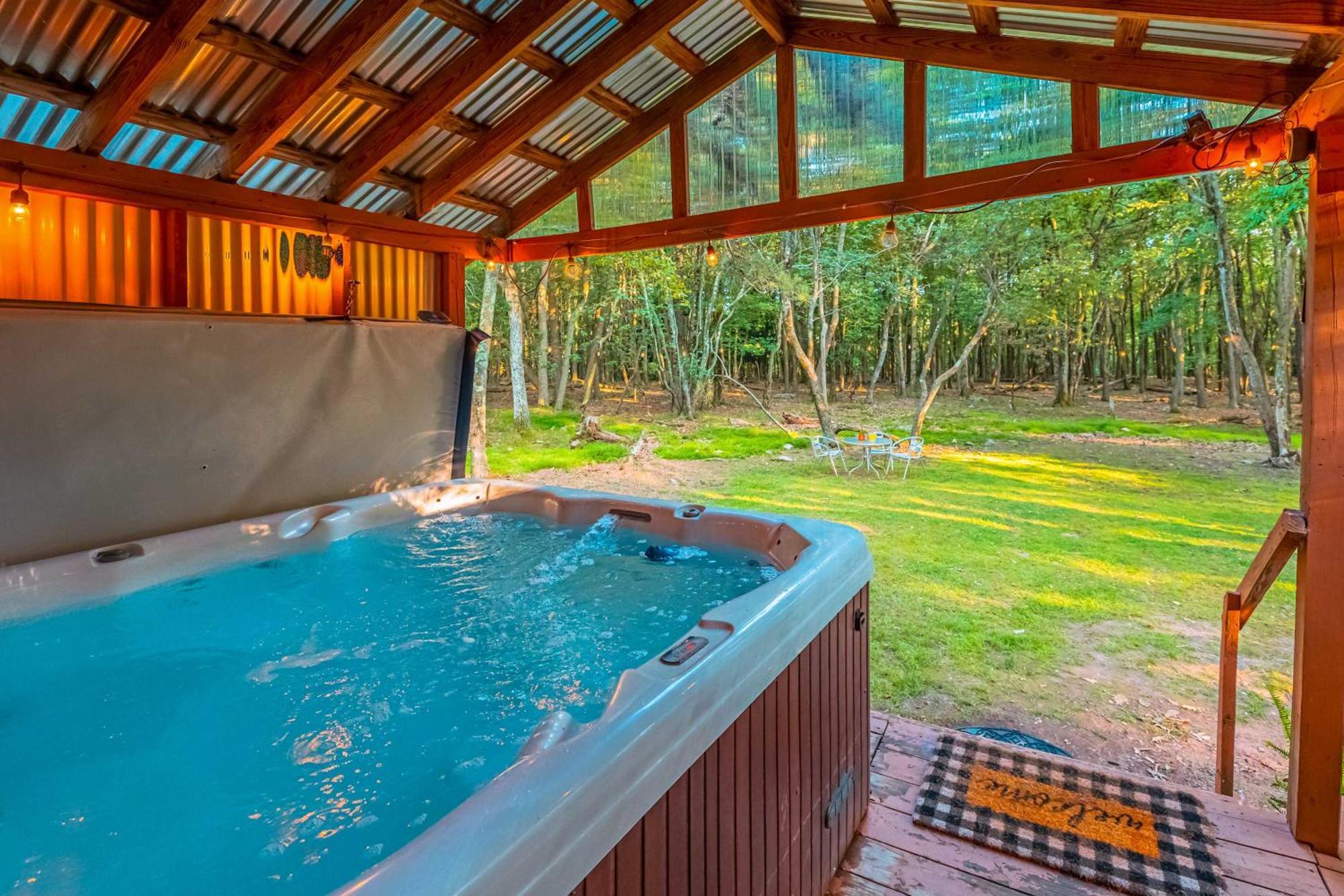 Poconos Ski Retreat With Sauna, Hot Tub, And Game Room Lake Harmony Exterior photo